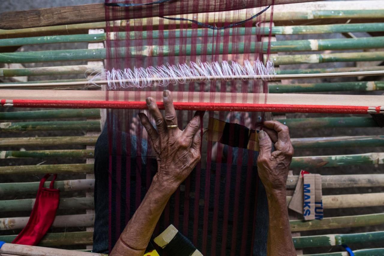 Sheraton Bali Kuta Resort Eksteriør bilde Weaving in Mandalay