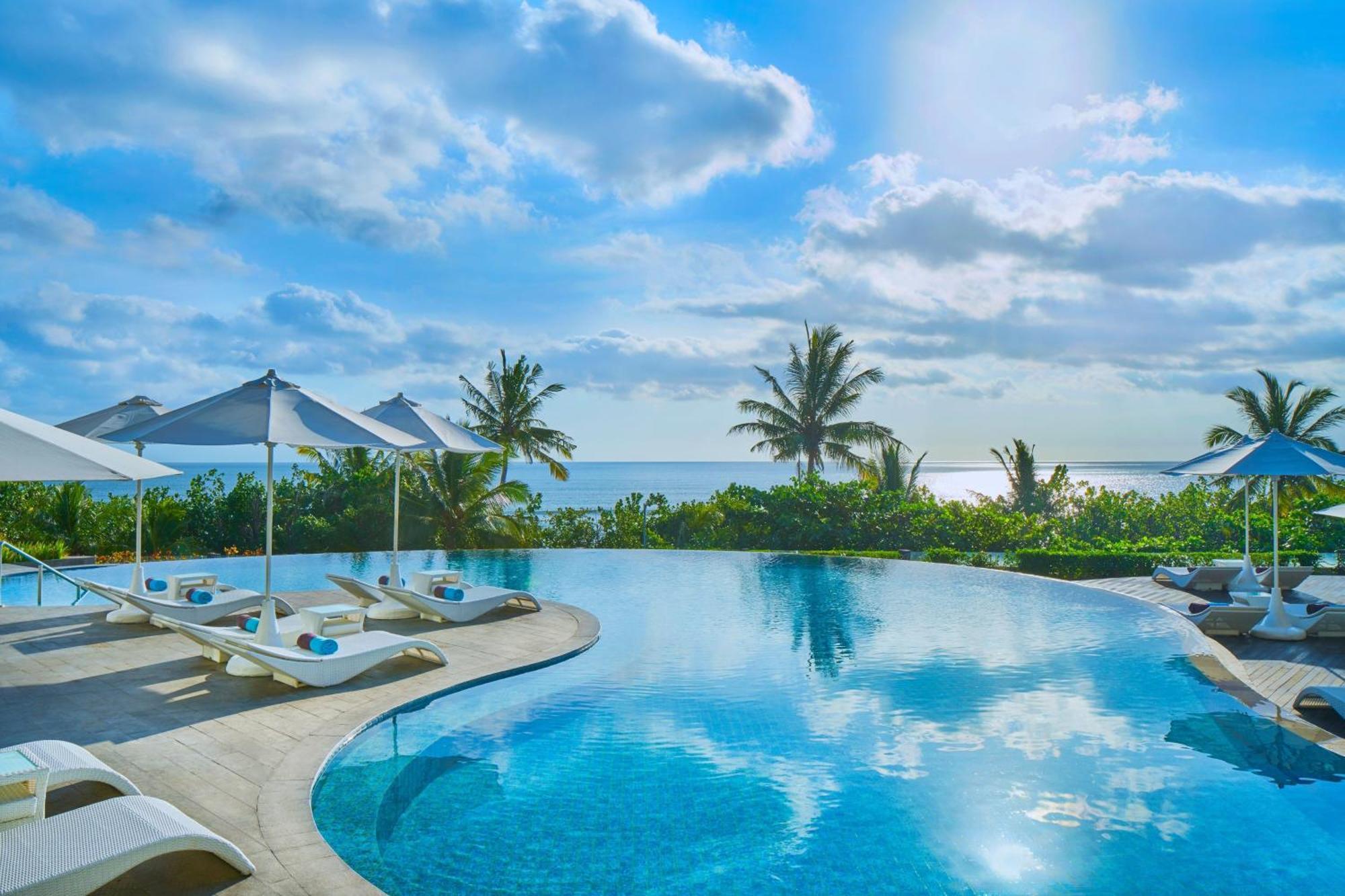 Sheraton Bali Kuta Resort Eksteriør bilde The Beach Club at Atlantis Paradise Island
