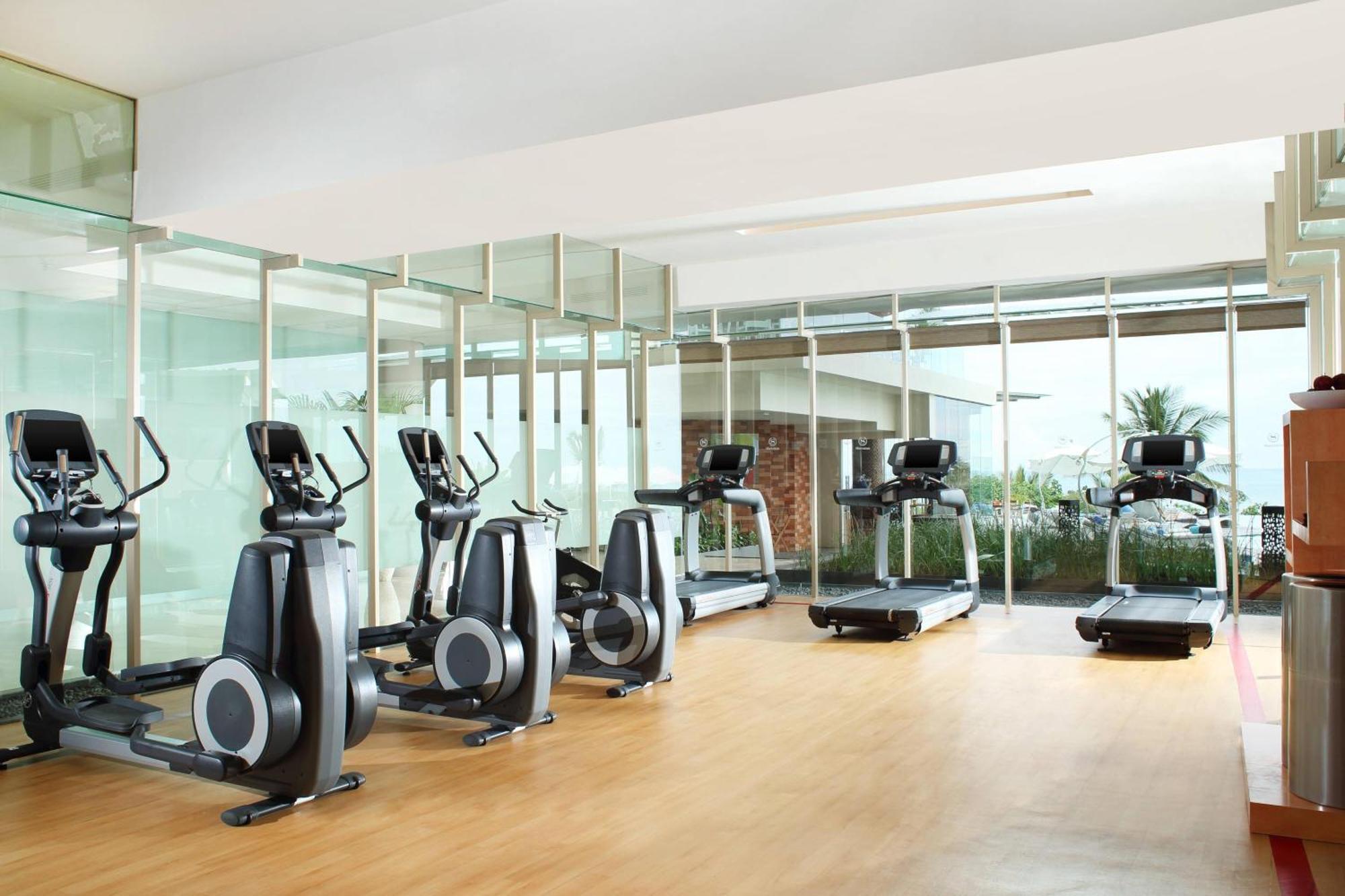 Sheraton Bali Kuta Resort Eksteriør bilde The gym at the hotel