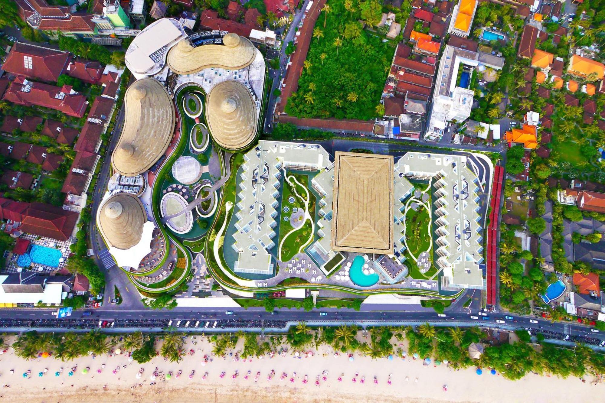 Sheraton Bali Kuta Resort Eksteriør bilde Aerial view of the resort